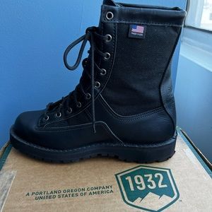 Danner boots, Acadia model